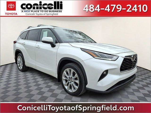 used 2022 Toyota Highlander car, priced at $39,888