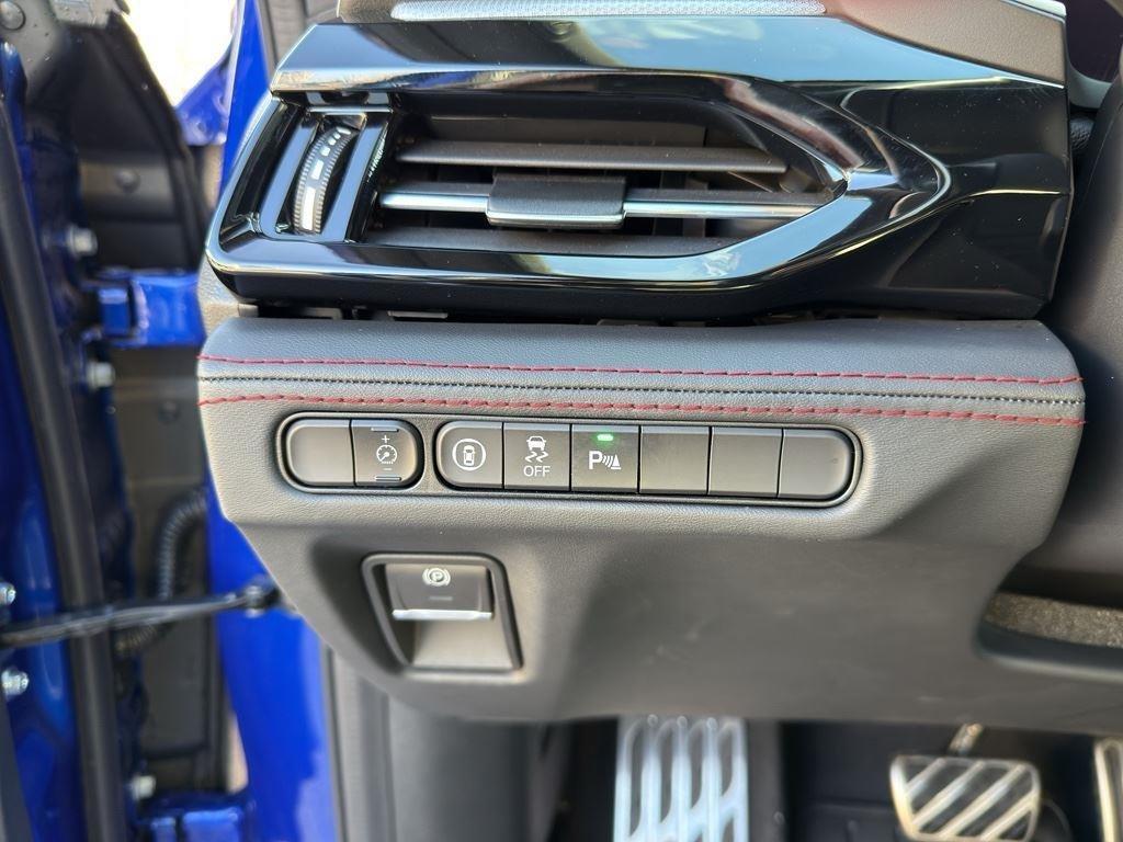 used 2023 Acura MDX car, priced at $39,295