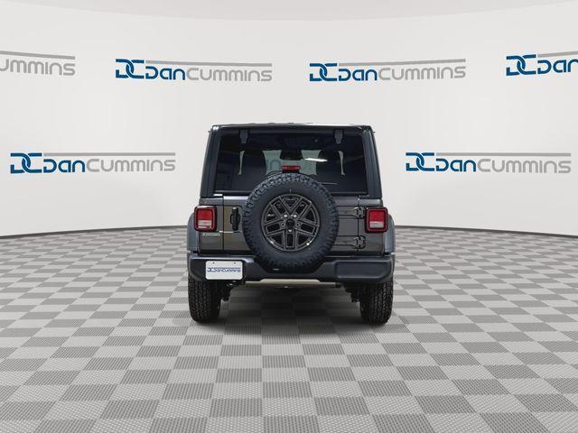 new 2026 Jeep Wrangler car, priced at $41,677
