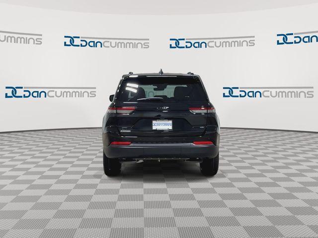 new 2026 Jeep Grand Cherokee car, priced at $41,167