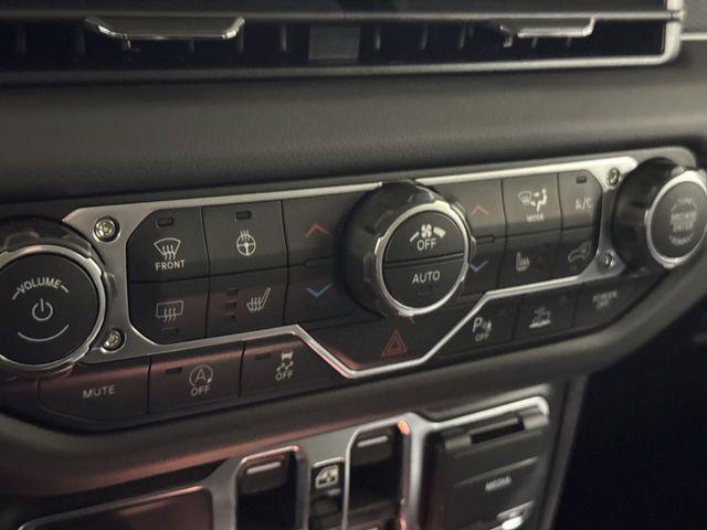 new 2026 Jeep Wrangler car, priced at $61,257