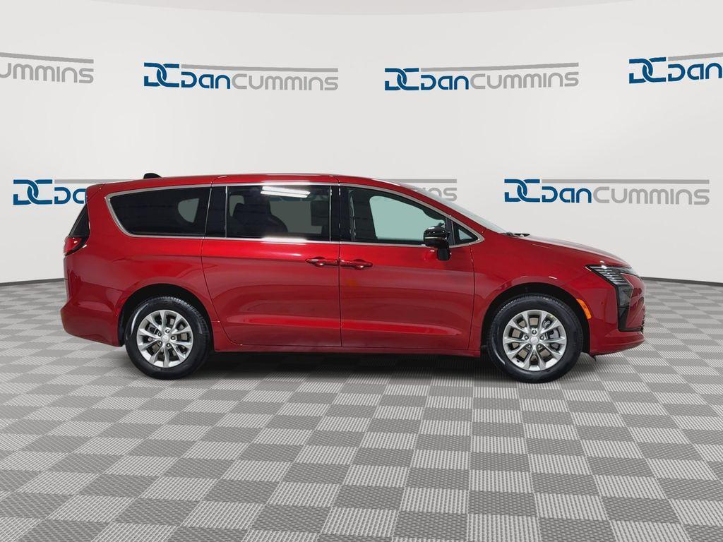 new 2027 Chrysler Pacifica car, priced at $45,449