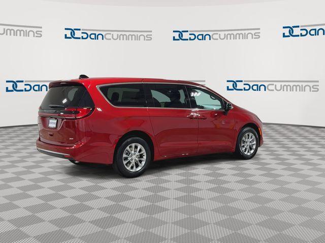 new 2027 Chrysler Pacifica car, priced at $47,949
