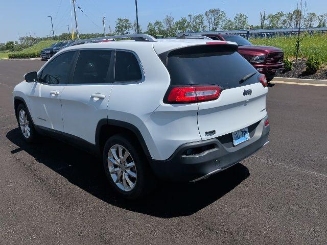 used 2017 Jeep Cherokee car