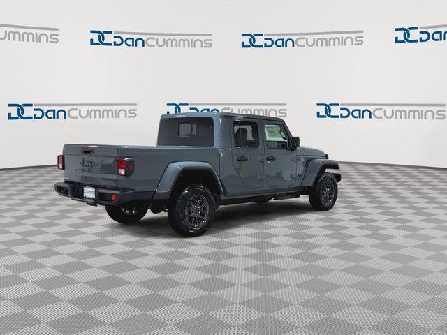 new 2026 Jeep Gladiator car, priced at $42,427