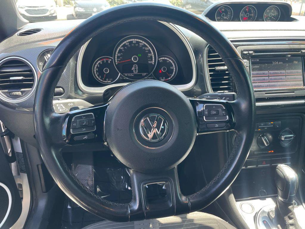 2014 White Volkswagen Beetle