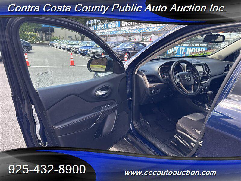 used 2016 Jeep Cherokee car, priced at $13,670