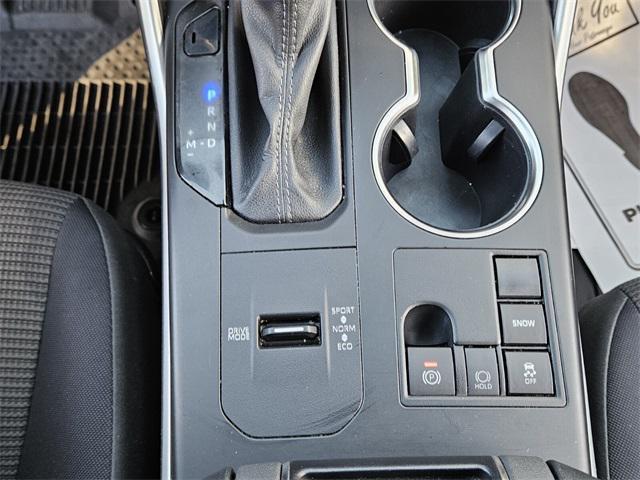 used 2023 Toyota Highlander car, priced at $28,500