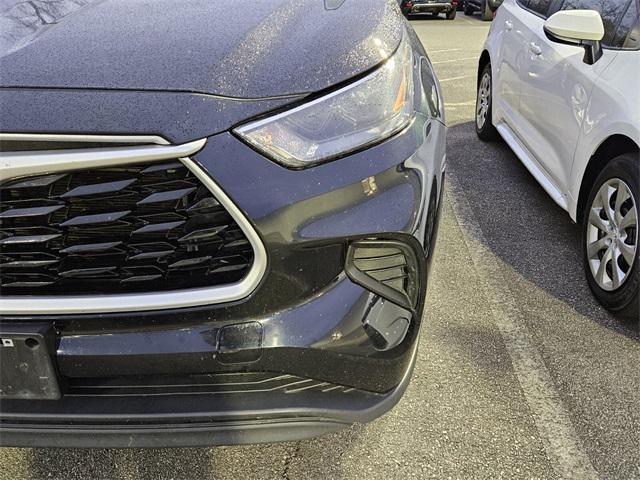 used 2023 Toyota Highlander car, priced at $29,500