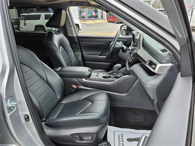 used 2024 Toyota Highlander car, priced at $37,000