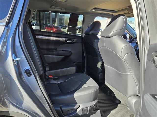 new 2026 Toyota Highlander car, priced at $56,143