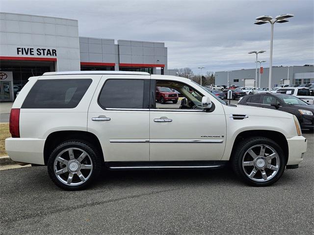 used 2007 Cadillac Escalade car, priced at $6,500