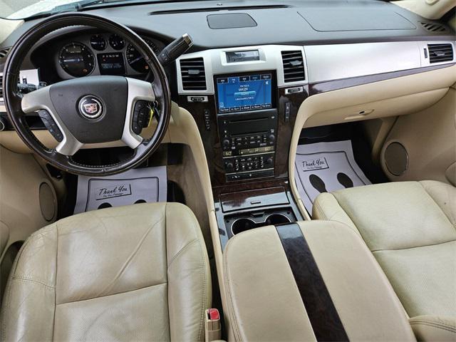 used 2007 Cadillac Escalade car, priced at $6,500