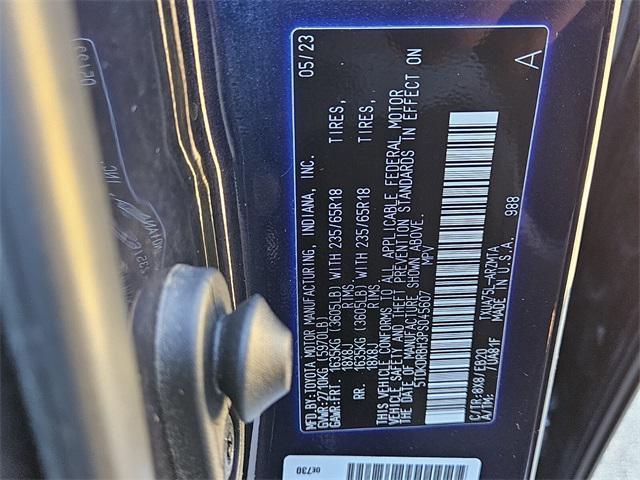 used 2023 Toyota Highlander car, priced at $33,000