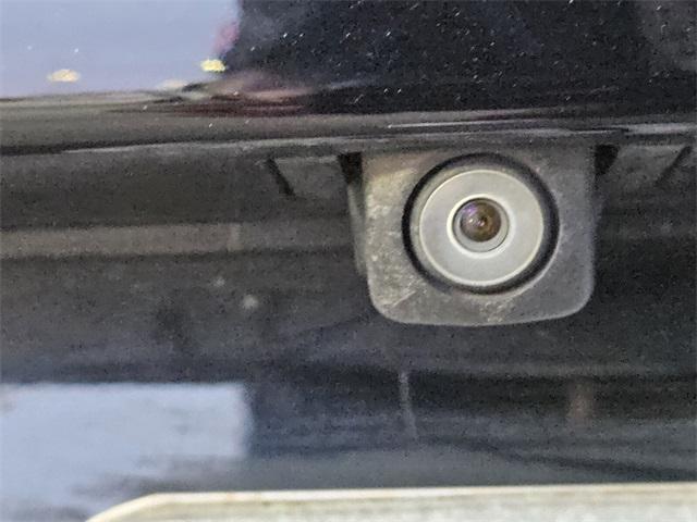 used 2018 Honda CR-V car, priced at $10,000