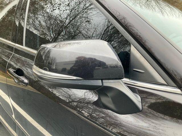 used 2021 Toyota Highlander car