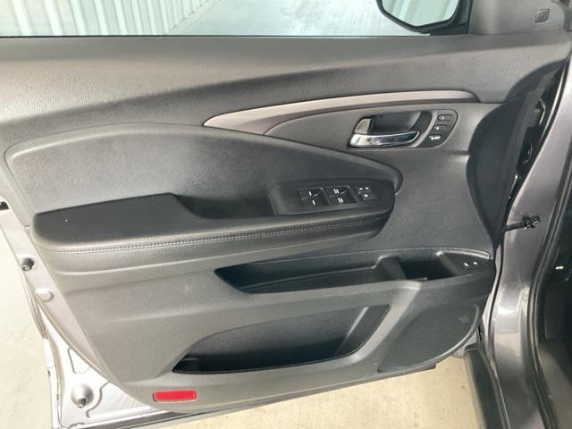 used 2020 Honda Pilot car, priced at $25,745