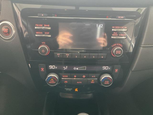 used 2017 Nissan Rogue car, priced at $11,492