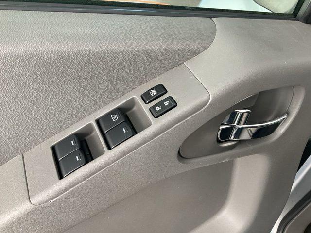 used 2007 Nissan Frontier car, priced at $9,995