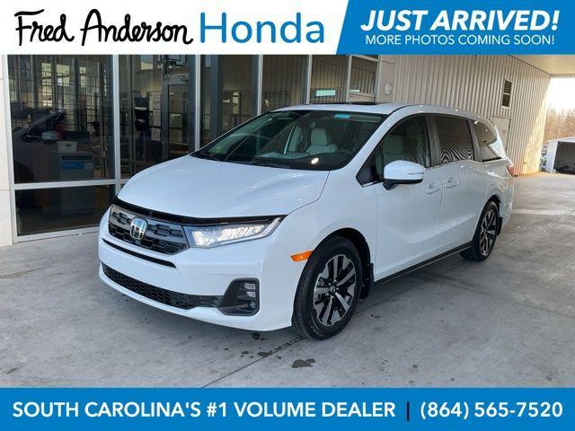 new 2026 Honda Odyssey car, priced at $42,179