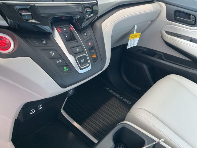 new 2026 Honda Odyssey car, priced at $42,179