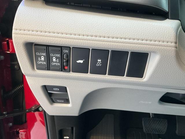 new 2026 Honda Odyssey car, priced at $42,179