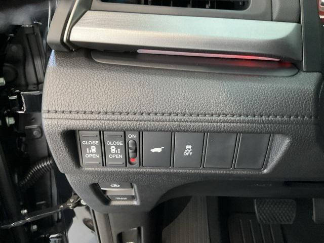 new 2026 Honda Odyssey car, priced at $42,900