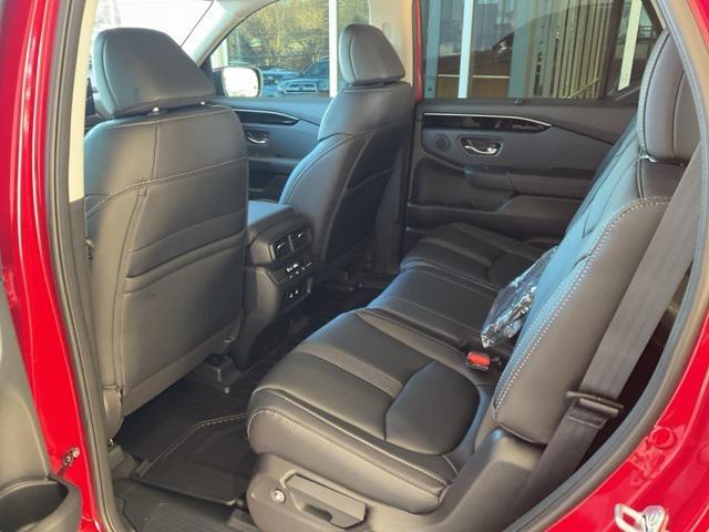 new 2026 Honda Pilot car, priced at $46,445