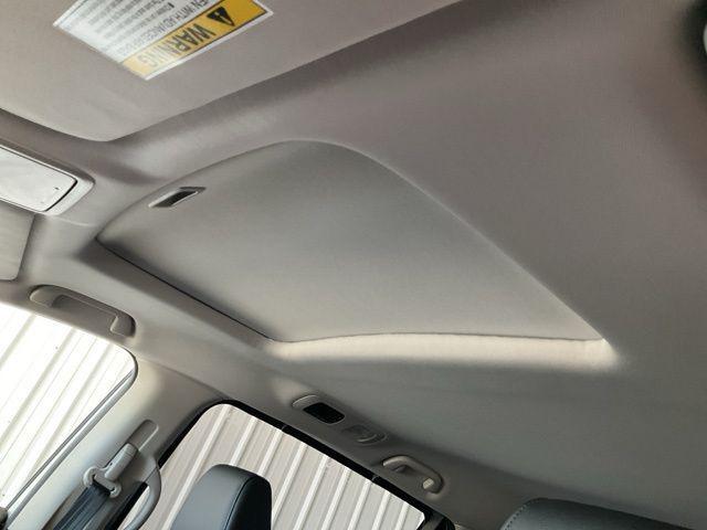 new 2026 Honda Odyssey car, priced at $44,290