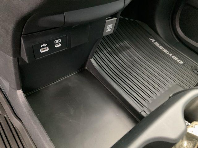 new 2026 Honda Odyssey car, priced at $44,290