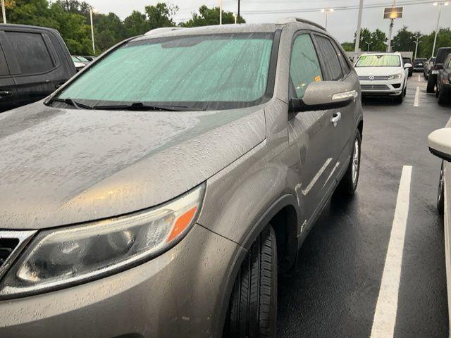 used 2014 Kia Sorento car, priced at $8,679