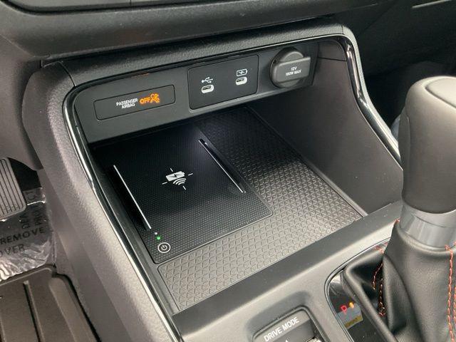 new 2026 Honda CR-V Hybrid car, priced at $38,709