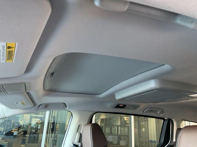 new 2026 Honda Odyssey car, priced at $45,876