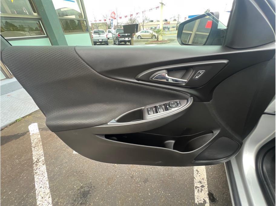 used 2018 Chevrolet Malibu car, priced at $15,990