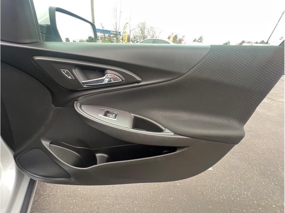 used 2018 Chevrolet Malibu car, priced at $15,990