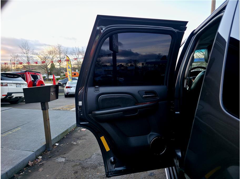 used 2010 Cadillac Escalade car, priced at $8,990