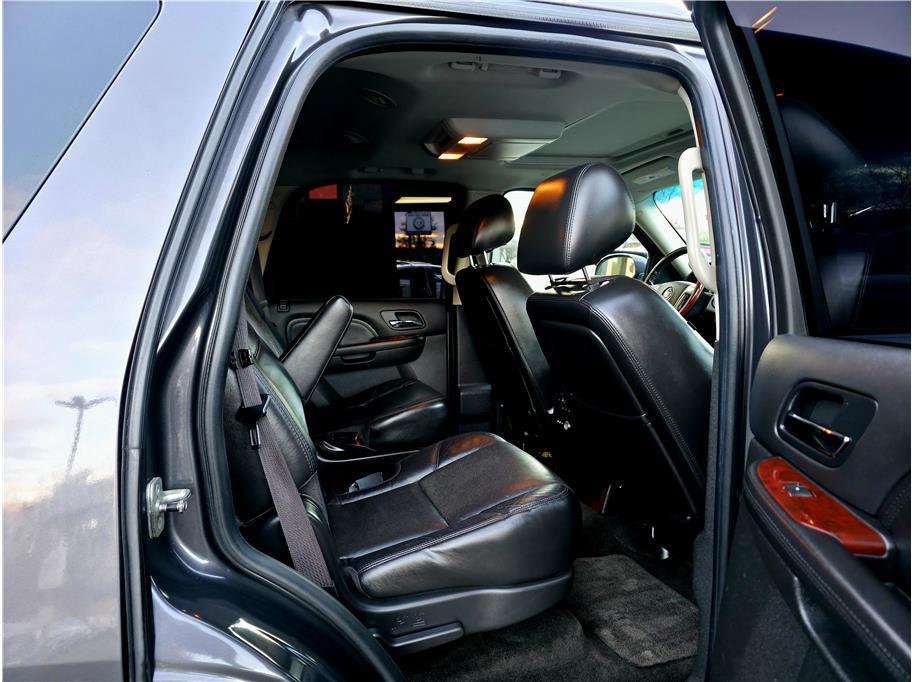 used 2010 Cadillac Escalade car, priced at $8,990