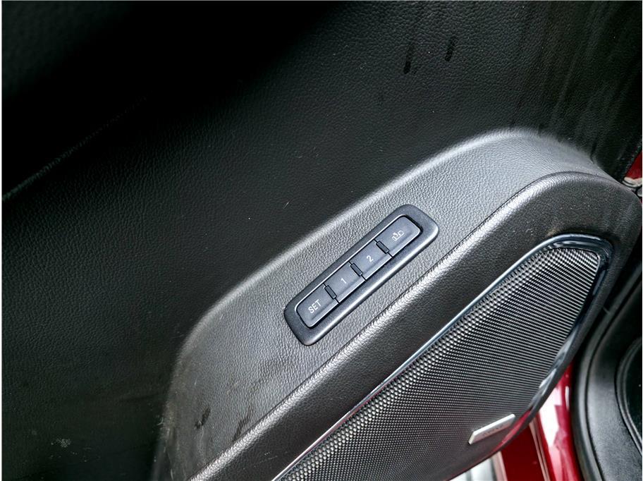 used 2017 Chevrolet Suburban car, priced at $18,890