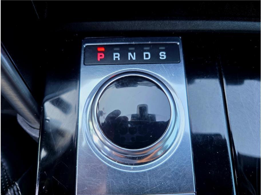 used 2019 Land Rover Discovery car, priced at $22,990