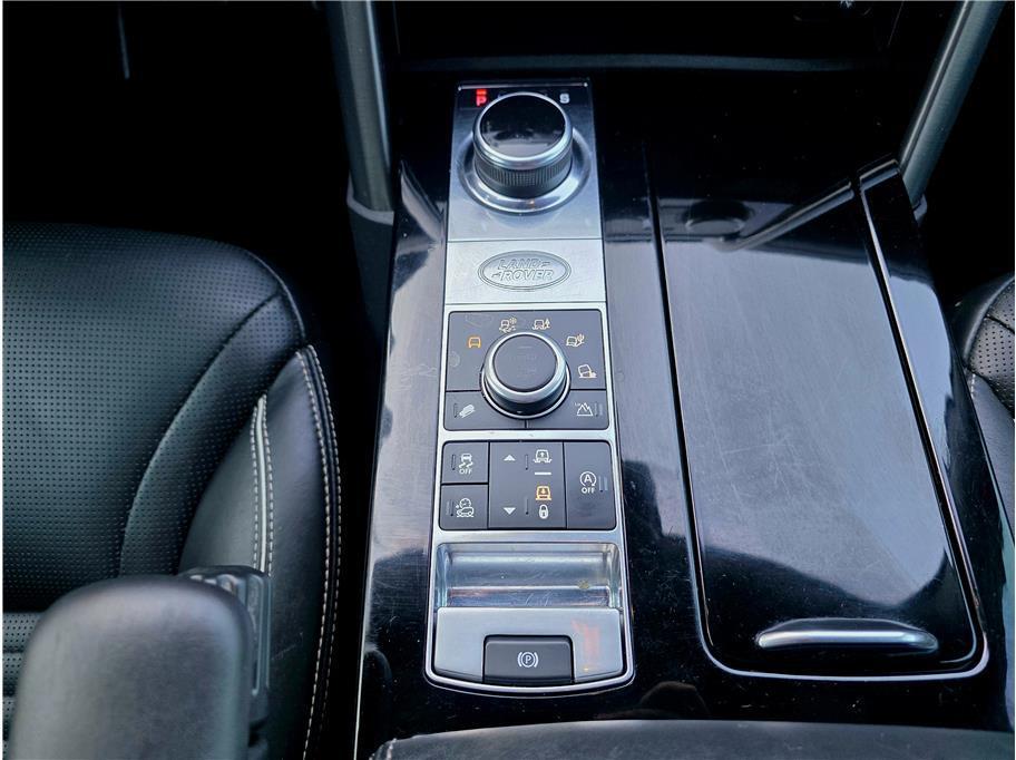 used 2019 Land Rover Discovery car, priced at $22,990