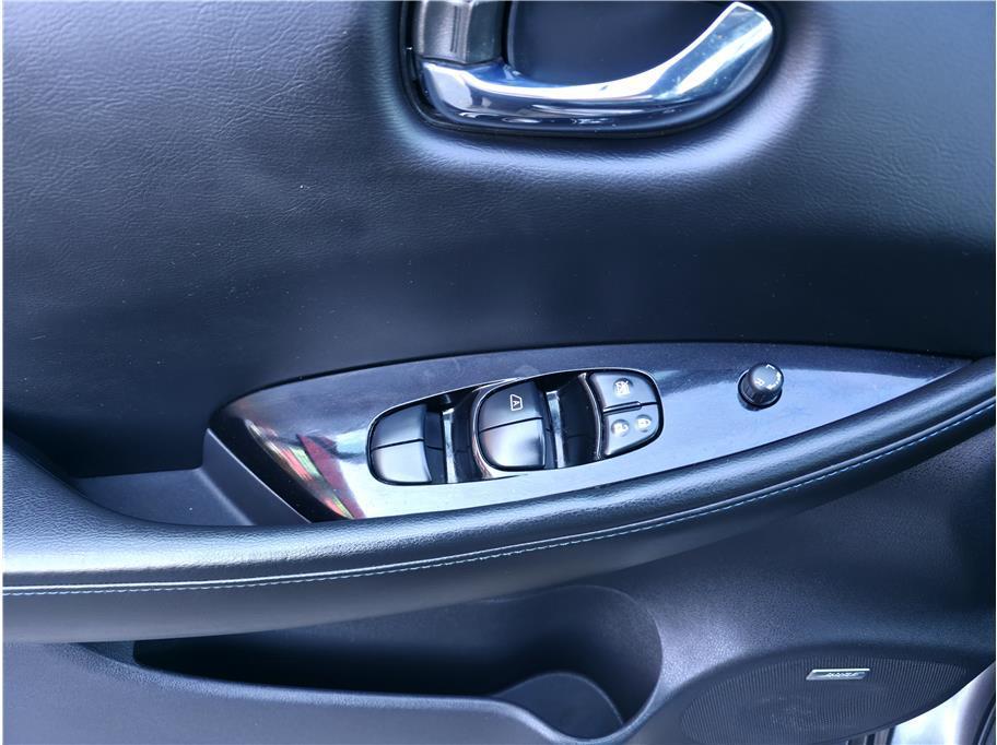 used 2022 Nissan Leaf car, priced at $15,990