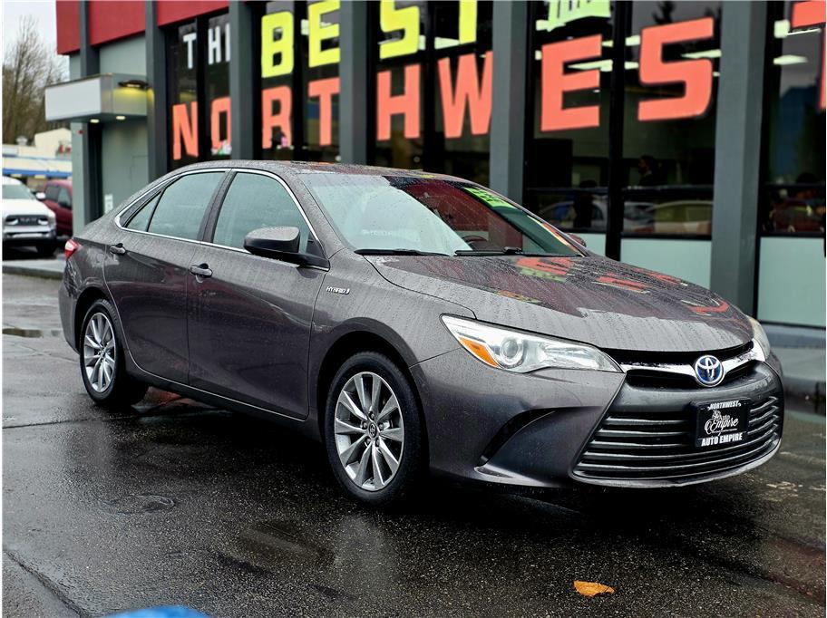 used 2016 Toyota Camry Hybrid car, priced at $19,990