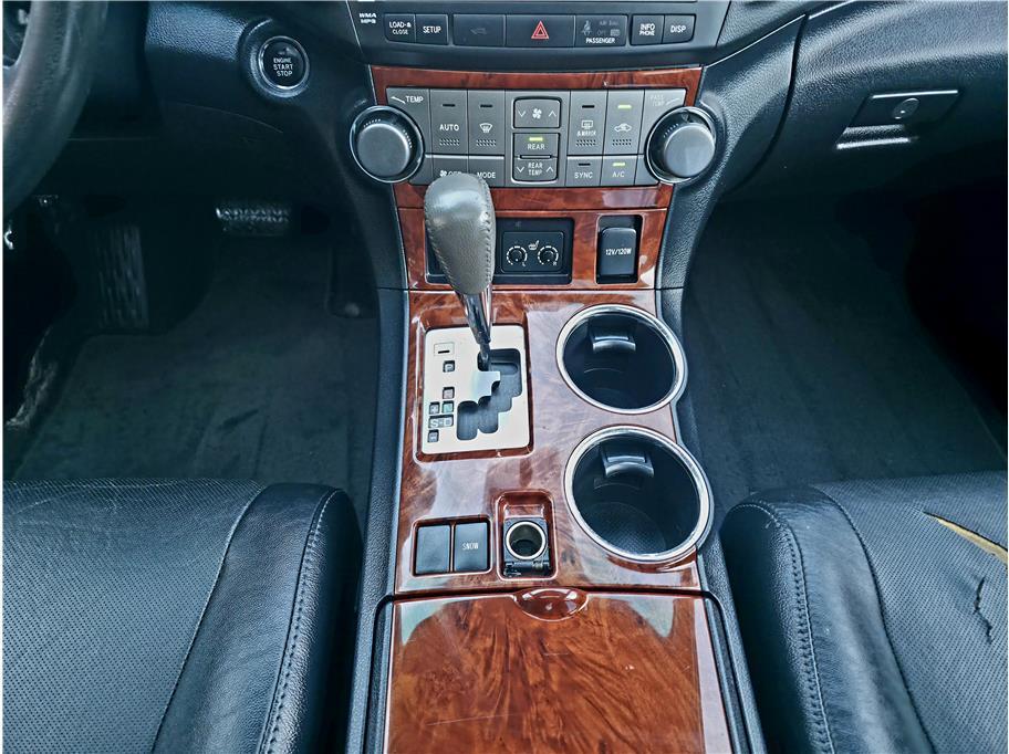 used 2012 Toyota Highlander car, priced at $12,990