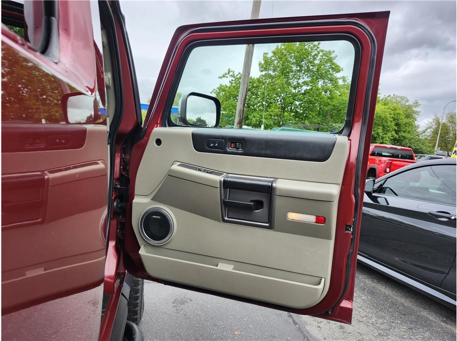 used 2003 Hummer H2 car, priced at $12,990