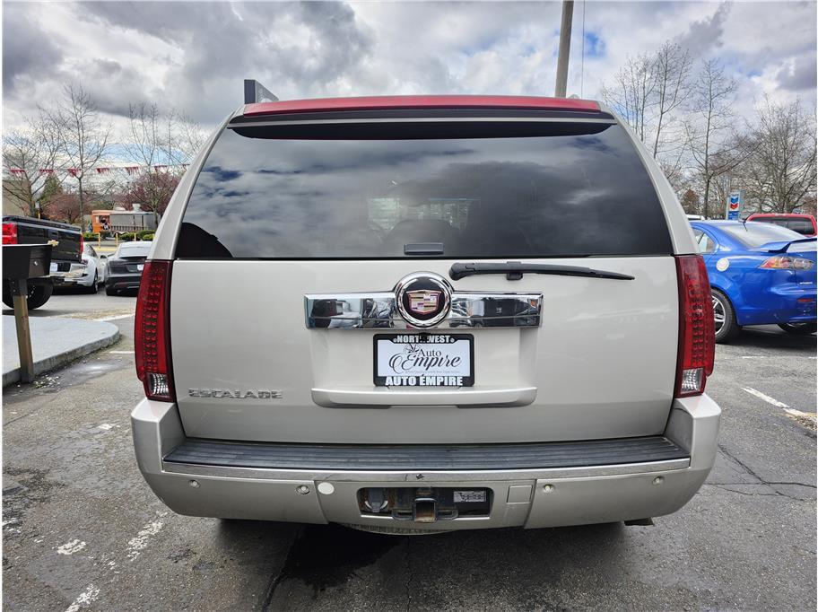 used 2007 Cadillac Escalade car, priced at $6,990