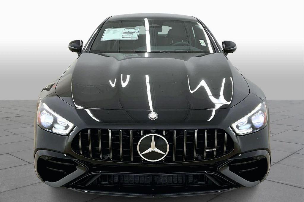 Mercedes-Benz AMG GT view 3