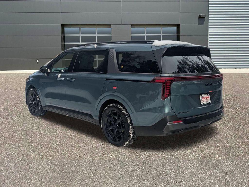 new 2026 Kia Carnival Hybrid car, priced at $55,395