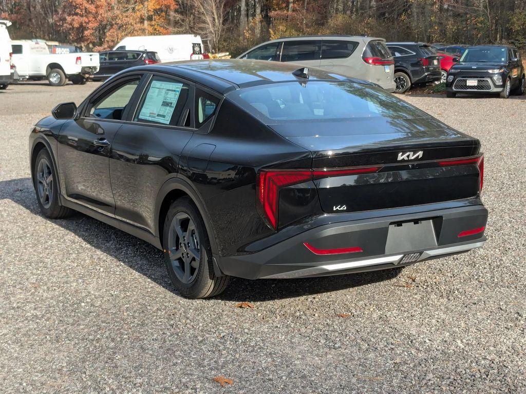 new 2025 Kia K4 car, priced at $24,096