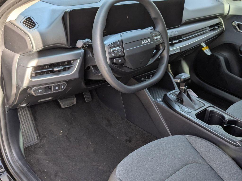 new 2025 Kia K4 car, priced at $24,096