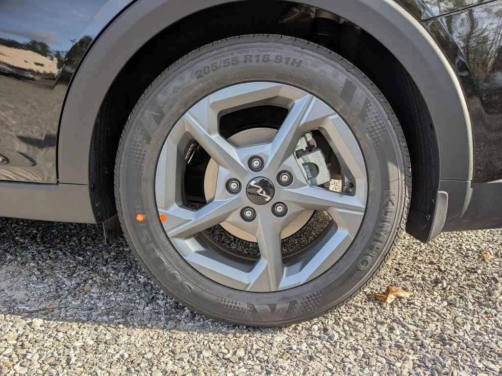 new 2025 Kia K4 car, priced at $24,096